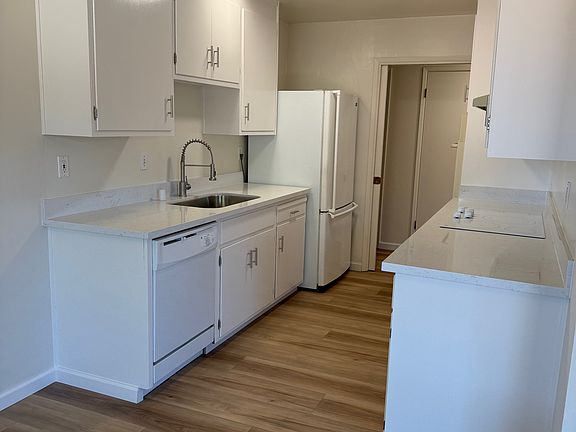 4th image of 1559 Alta Glen Dr APT 5