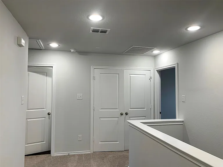 407 Milverton Dr — Photo 13