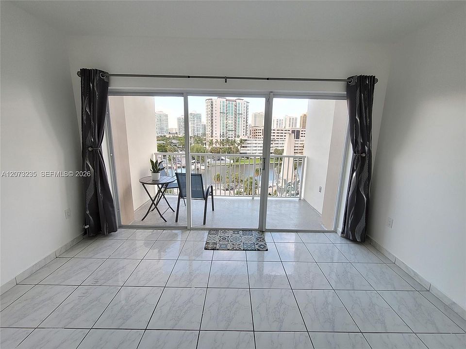 1st image of 300 Bayview Dr APT 603