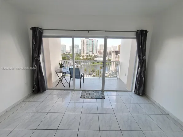 300 Bayview Dr APT 603, Sunny Isles Beach, FL 33160