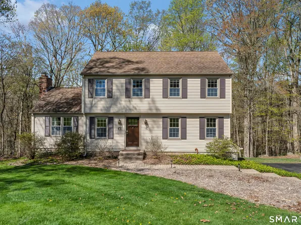 15 Cornfield Lane, Madison, CT 06443