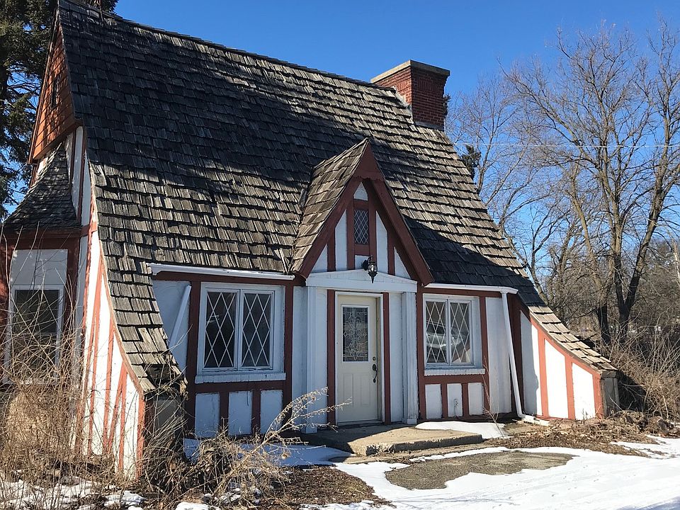 1st image of 1290 E Park Ave