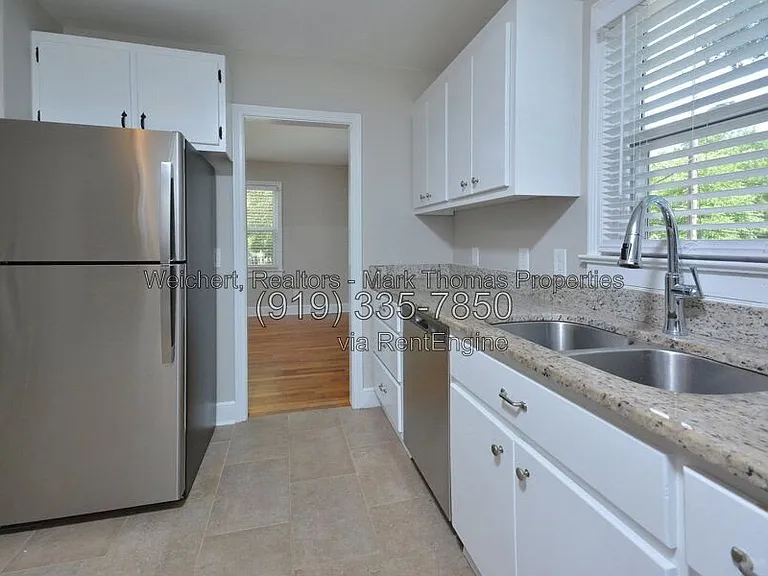 2405 Albany St — Photo 3