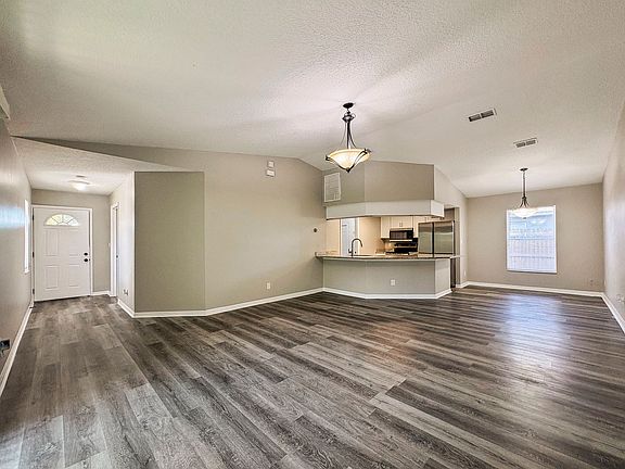 5th image of 2213 E 17th Ave