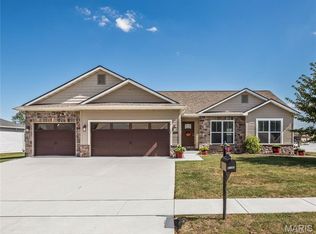 2133 Tuscany Ridge Ct, Maryville, IL 62062