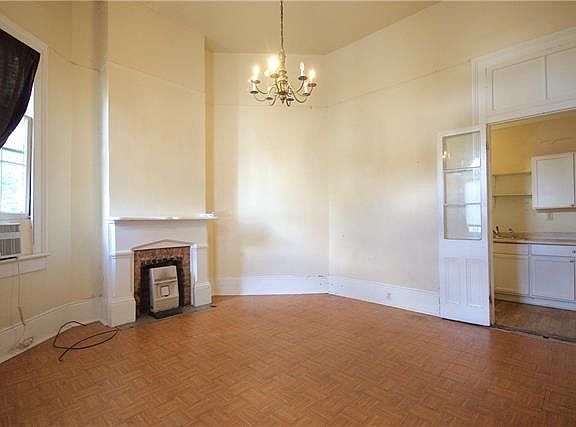 2nd image of 640 Desire St #A
