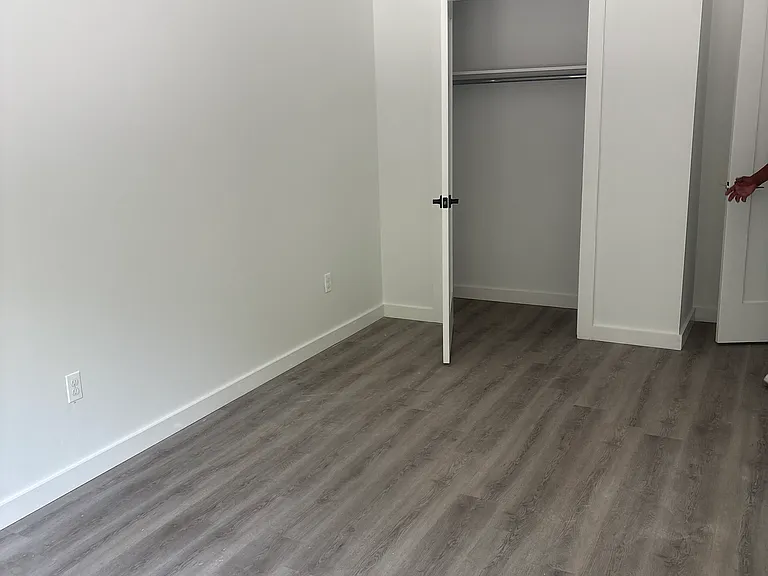 2043 Webster Ave — Photo 3