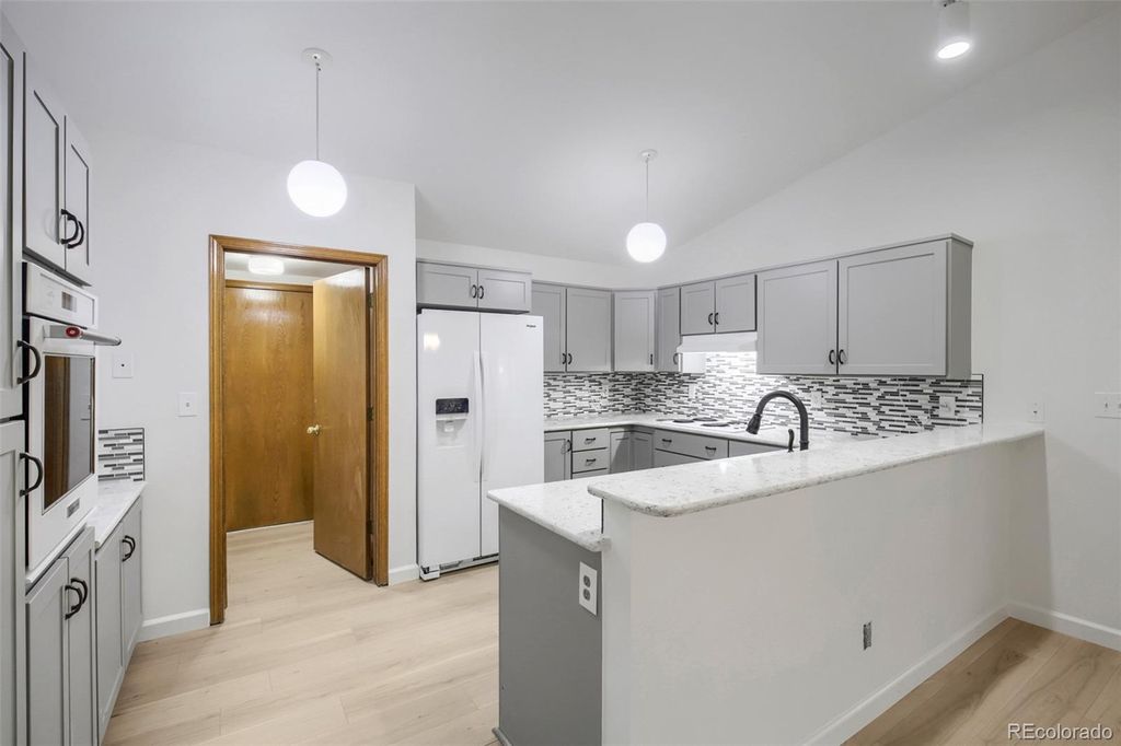 2408 Eastridge Court