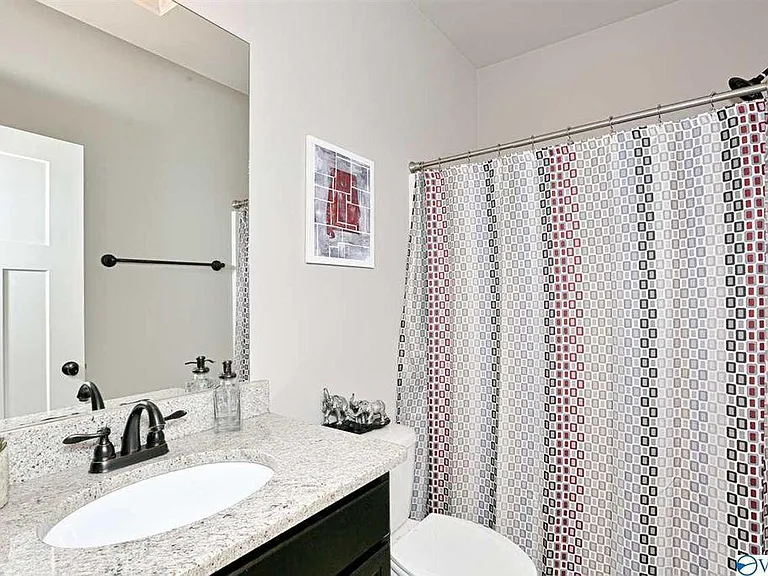 1106 Halsey Ave NE — Photo 17