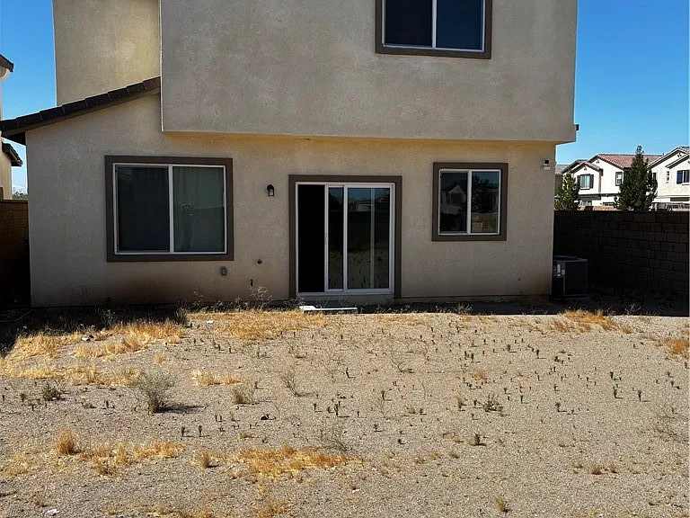 11982 Beverly Glen St — Photo 15