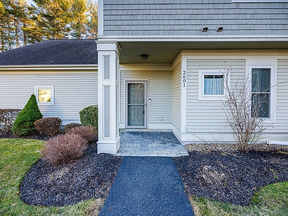 3rd image of 2601 Tupelo Cir #2601