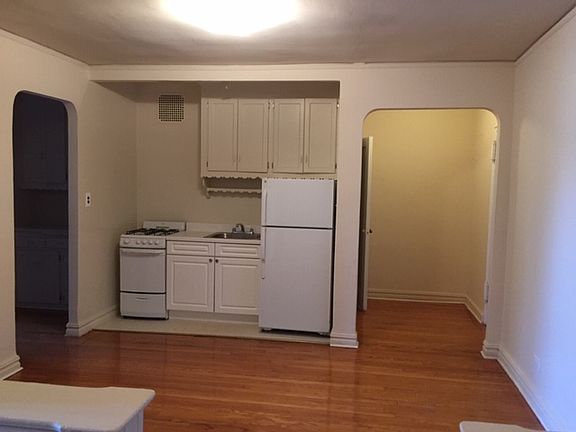 3rd image of 88-04 63rd Dr #200