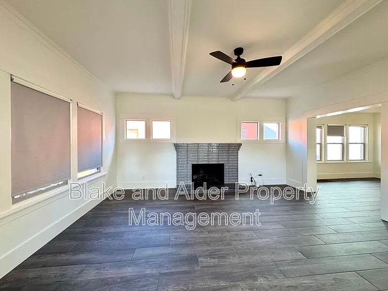 3556 NE Sandy Blvd — Photo 6