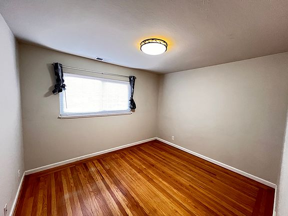 3rd image of 3754 Pruneridge Ave