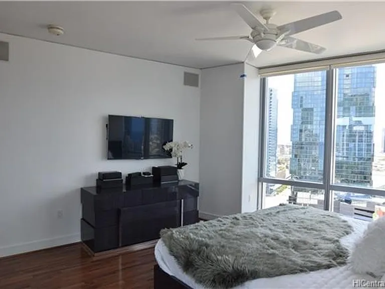 1288 Ala Moana Blvd #21A — Photo 11