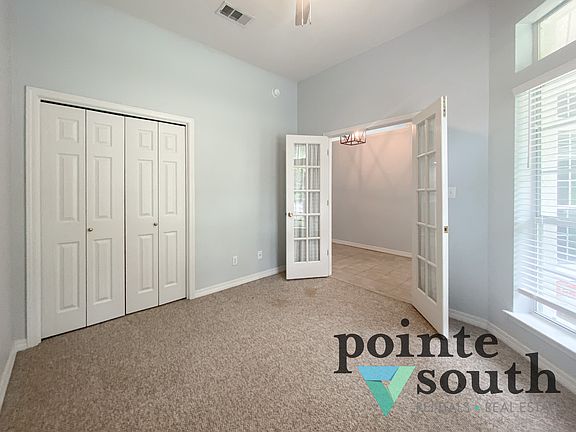 3rd image of 9678 Westgate Cir