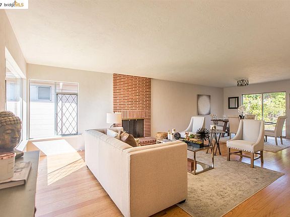 2nd image of 4122 Laguna Ave