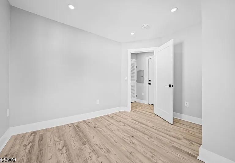 100 Kansas St #2 — Photo 9