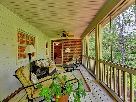 5th image of 3930 Royal Pennon Ct