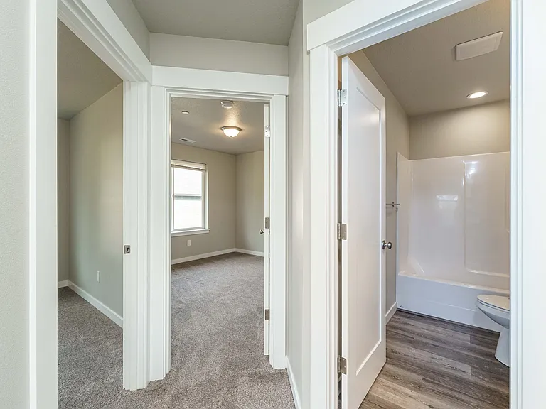 804 NW 7th Ave — Photo 28