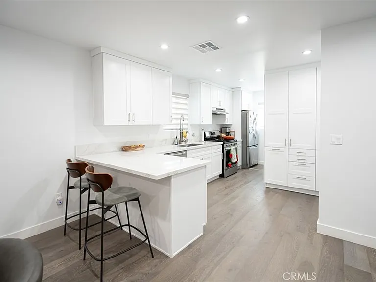 2848 N Frederic St — Photo 13