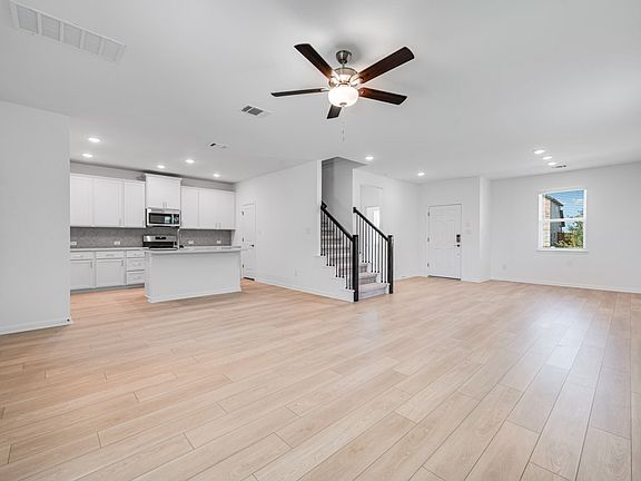 5th image of 608 Emory Crossing Blvd