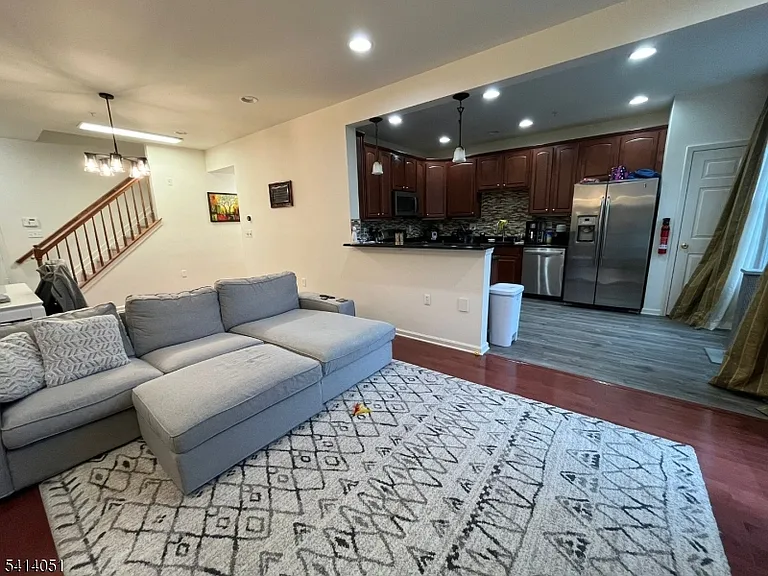 18 Ashley Ct — Photo 12