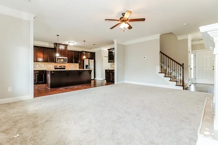 317 Claudia Dr — Photo 2