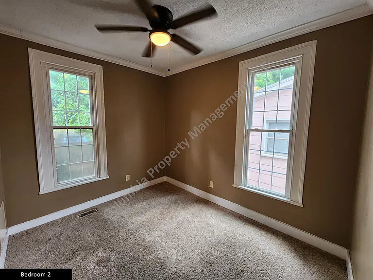1907 Henderson St — Photo 22