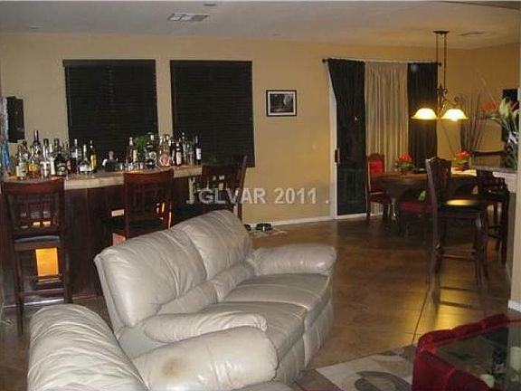 3rd image of 6339 Foxlyn Ave