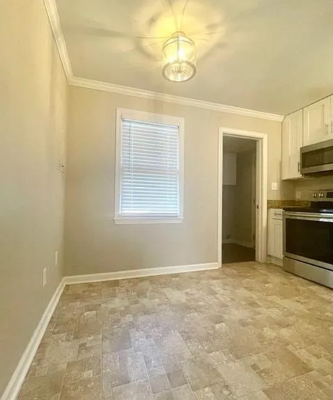 2114 E 62nd St — Photo 5