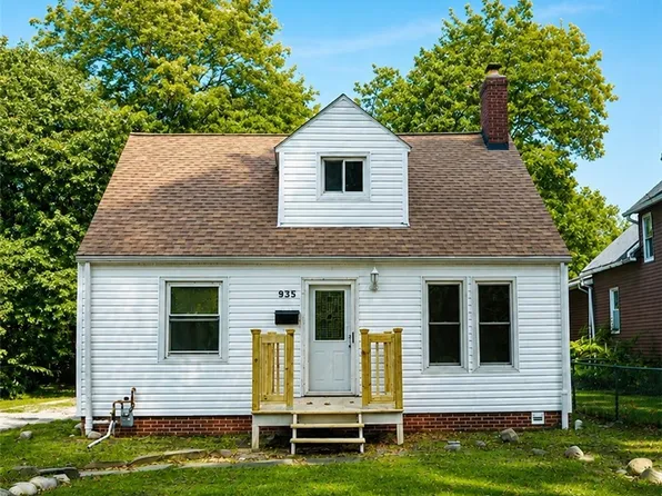 935 Worden Rd, Wickliffe, OH 44092