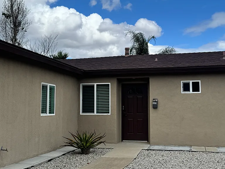 529 Worthington St — Photo 2