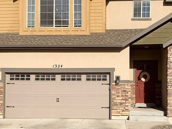 5th image of 1324 N Willowbrook Ln