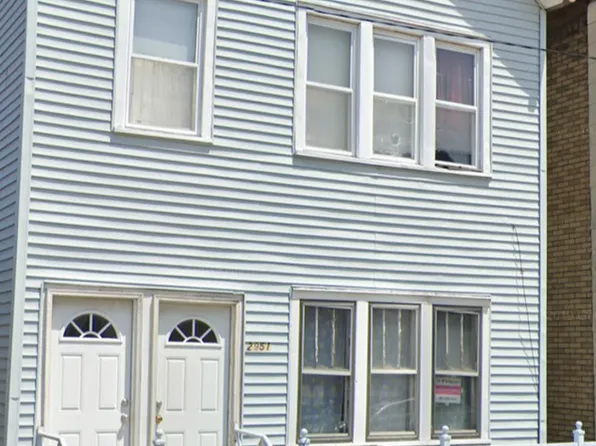 2951 S Farrell St, Chicago, IL 60608