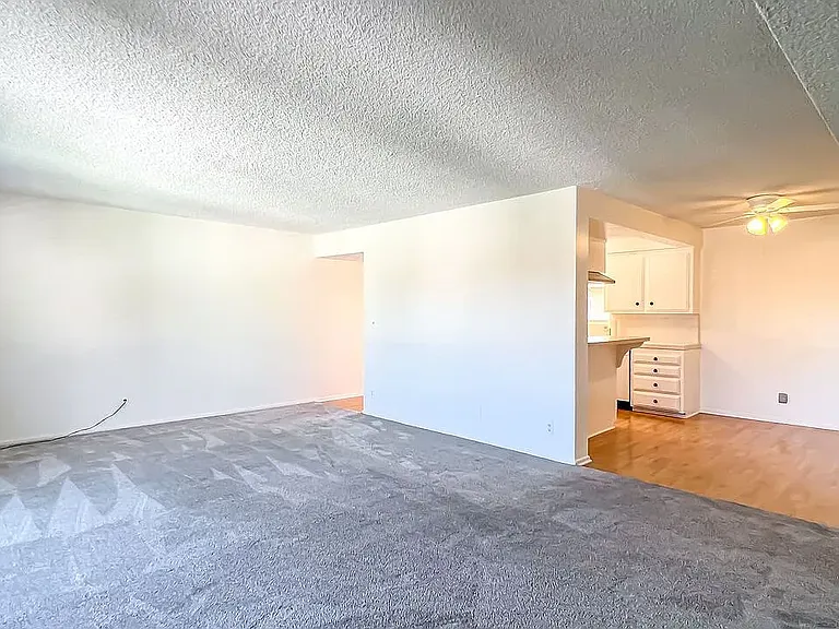 1830 Taft Ave — Photo 4