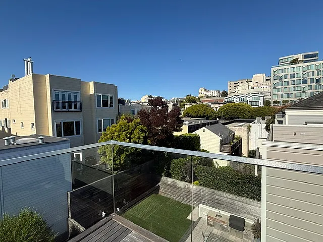 2540 Sacramento St — Photo 33