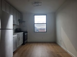 30-87 Steinway St #4A, Astoria, NY 11103