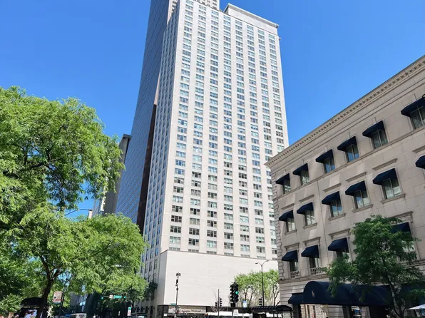 777 N Michigan Ave APT 803, Chicago, IL 60611