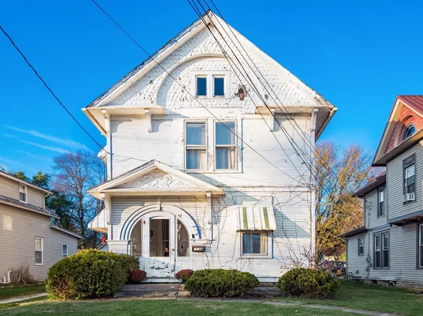 134 E North St, Mount Gilead, OH 43338