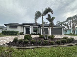 5 Sportsman Pl, Rotonda West, FL 33947