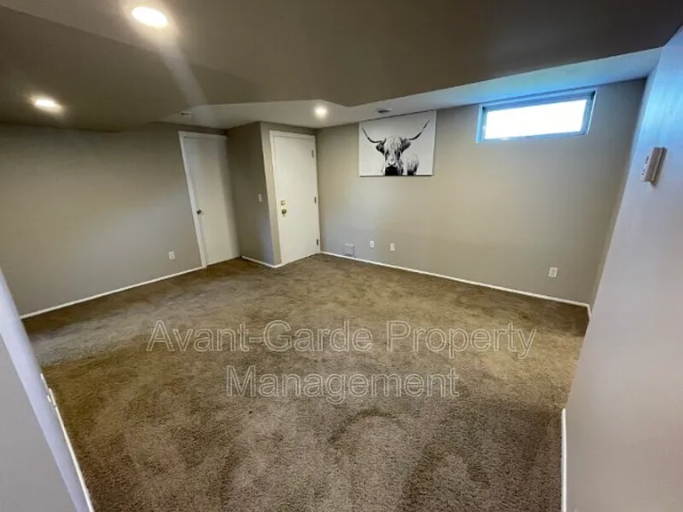 21 Chippewa Rd #BASEMENT — Photo 1