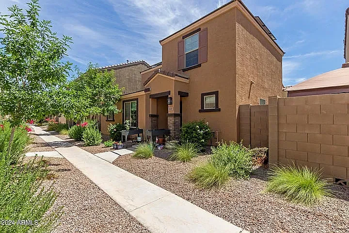 8216 W Albeniz Pl — Photo 1