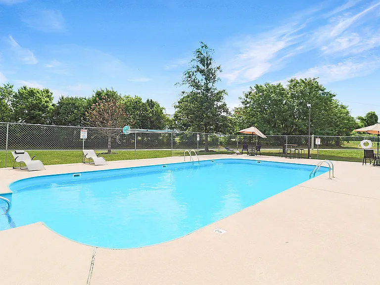 Southwind Place Apartment Homes — Photo 12
