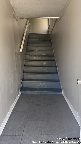 1021 Ogden St #7 — Photo 18