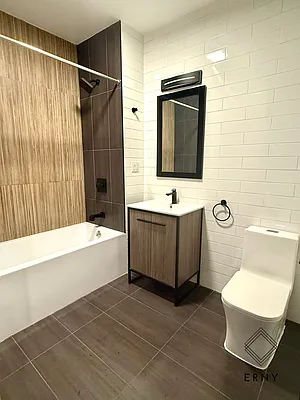 Rented by ERNY LLC | media 20