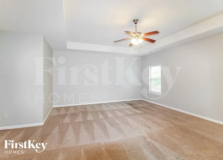 423 Fredrick Dr — Photo 7
