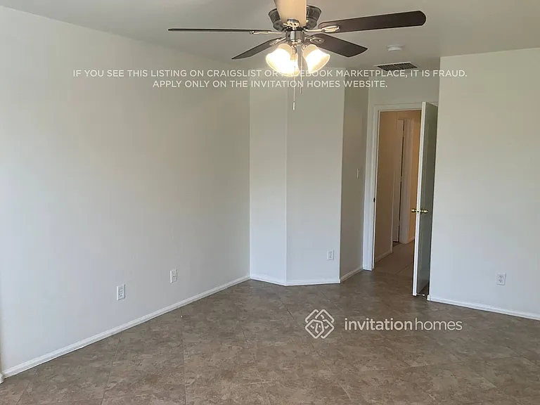 13127 W Port Royale Ln — Photo 8