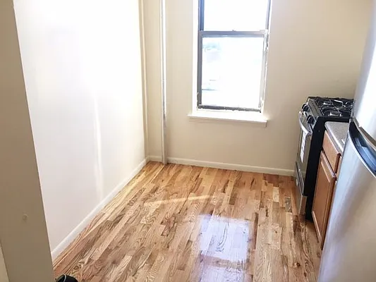 Rented by Empire Valley | media 25