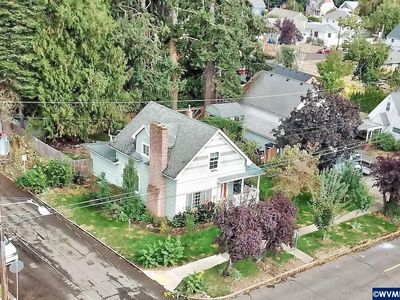583 W Hayes St, Woodburn, OR, 97071